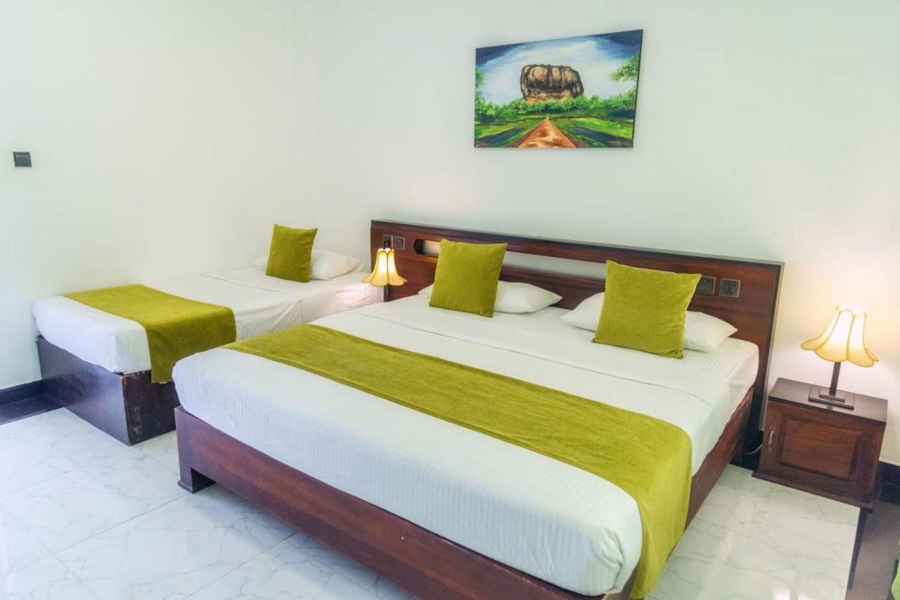 Hotel Golden Ray Dambulla Εξωτερικό φωτογραφία